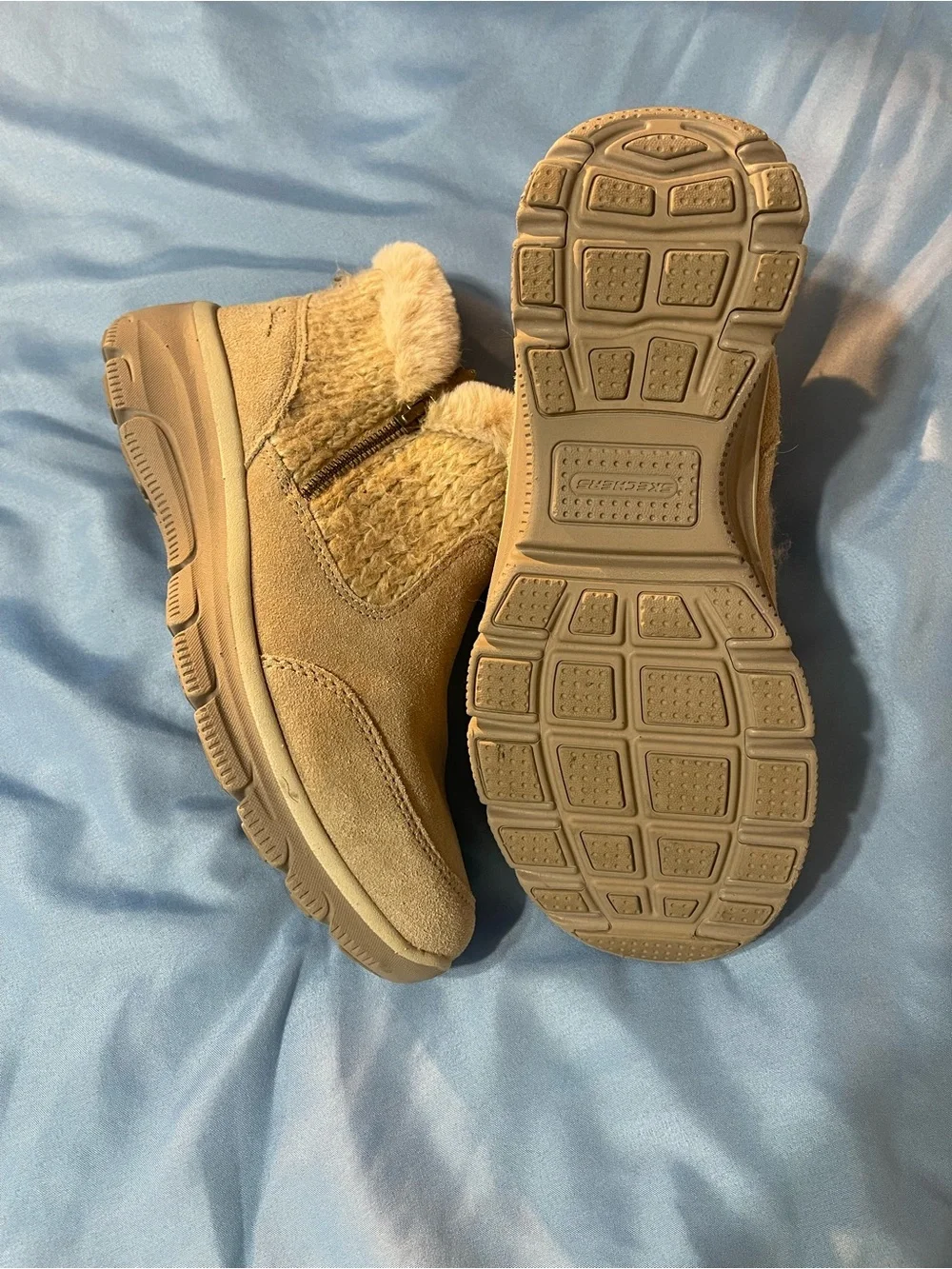 Skechers step out
